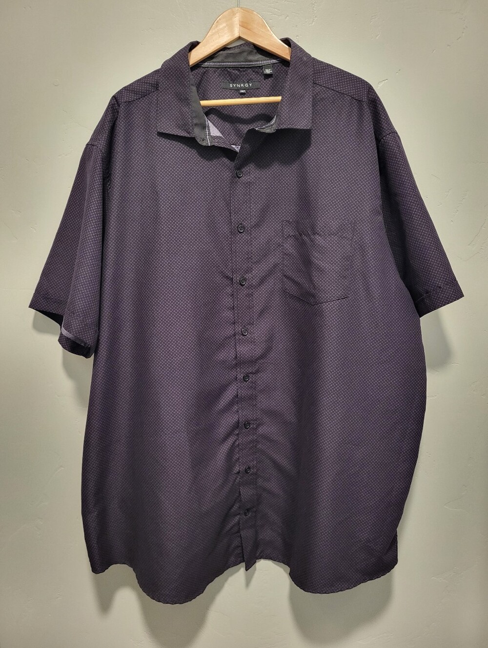 Synrgy 3XLT Men’s Short Sleeve Button-Down Shirt - Purple/Black Micro-diamond